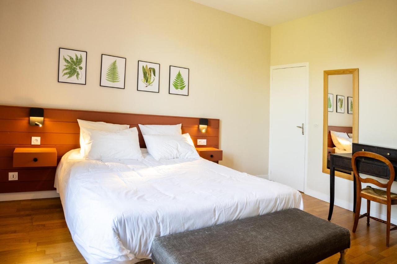Bel Appartement, Bien Equipe Et Confortable Dans Le Centre Historique Fougeres Ngoại thất bức ảnh