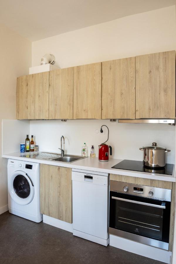 Bel Appartement, Bien Equipe Et Confortable Dans Le Centre Historique Fougeres Ngoại thất bức ảnh